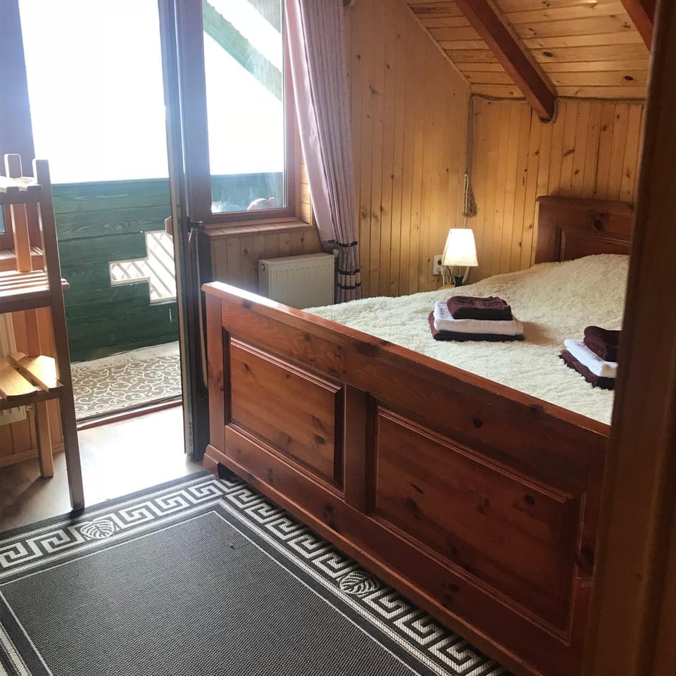 Cottage Shchaslyvyi Bed and Breakfast in Ukraine