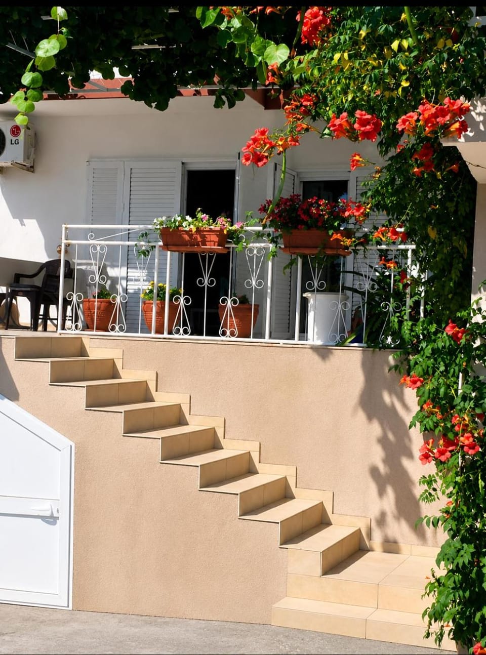 Tina Rooms Bed and Breakfast in Ulcinj