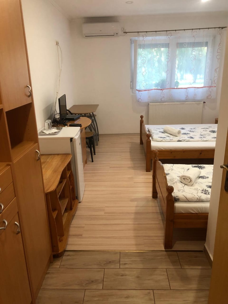 Bed, TV and multimedia, hair dresser, minibar, towels, air conditioner