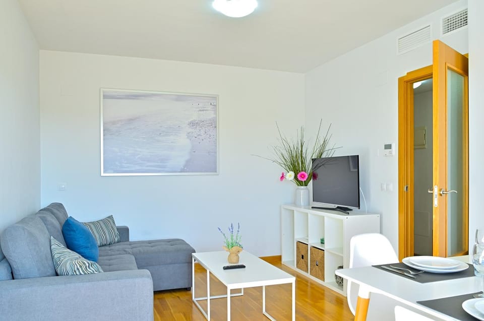 TV and multimedia, Living room, Dining area