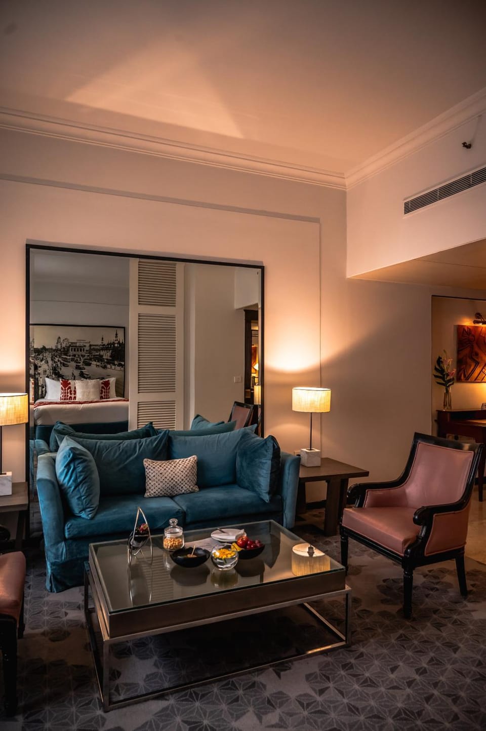 Living room, Seating area