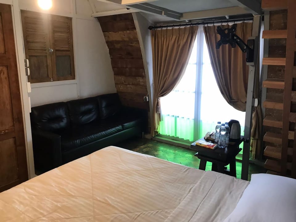 Villa Isabella Putri B&B Bed and Breakfast in Indonesia