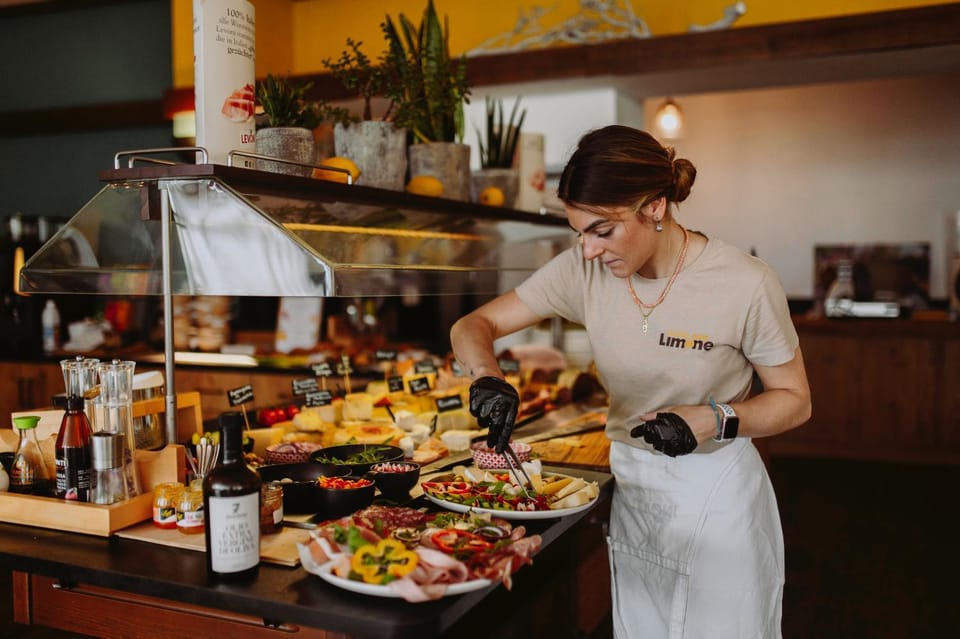 Restaurant/places to eat, Breakfast