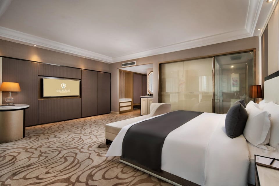 YM Gold Olives Harmony International Hotel Shenzhen Hotel in Hong Kong