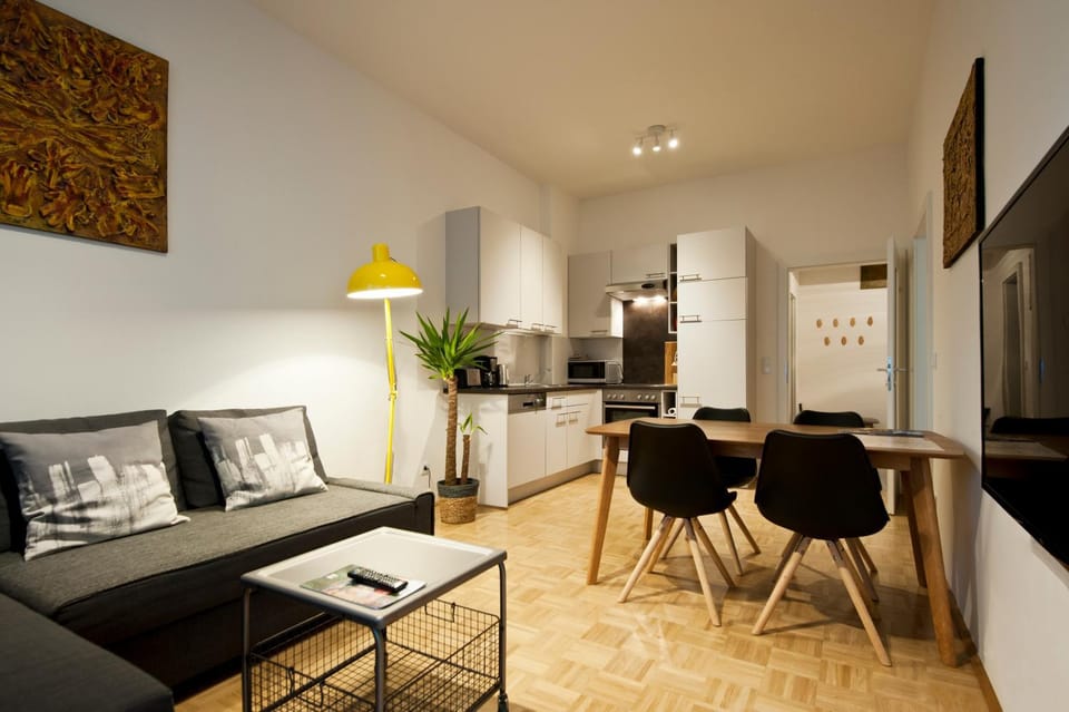 Living room, Seating area, Dining area