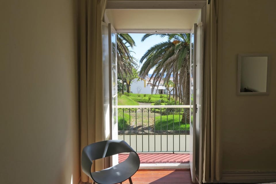 City view, Garden view, Sea view
