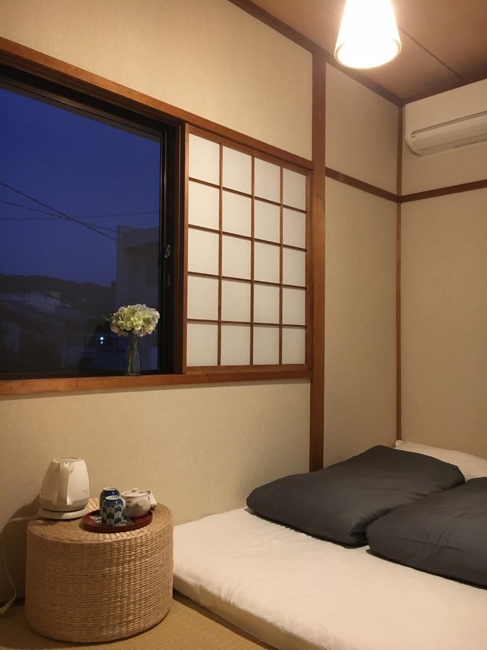 Guesthouse Hakuka Bed and Breakfast in Kanazawa