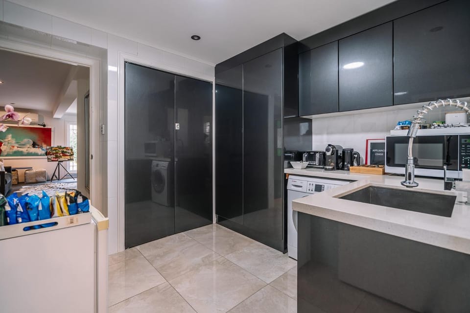 Communal kitchen, Breakfast, Continental breakfast, Non alcoholic drinks