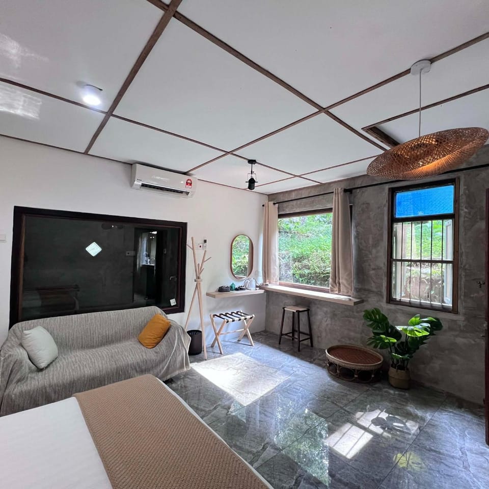 Nature Fruit Farm - Private Estate Bed and Breakfast in Bayan Lepas
