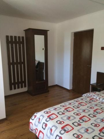 Pensiunea Cheile Argesului Bed and Breakfast in Romania