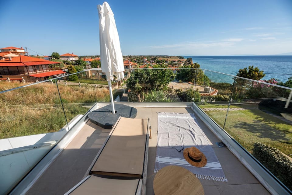 Natural landscape, View (from property/room), Balcony/Terrace, Sea view, sunbed