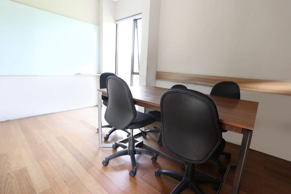 Restaurant/places to eat, Dining area