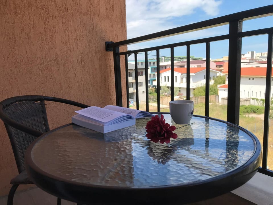 Balcony/Terrace, Balcony/Terrace