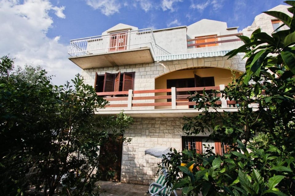 Property building, Garden