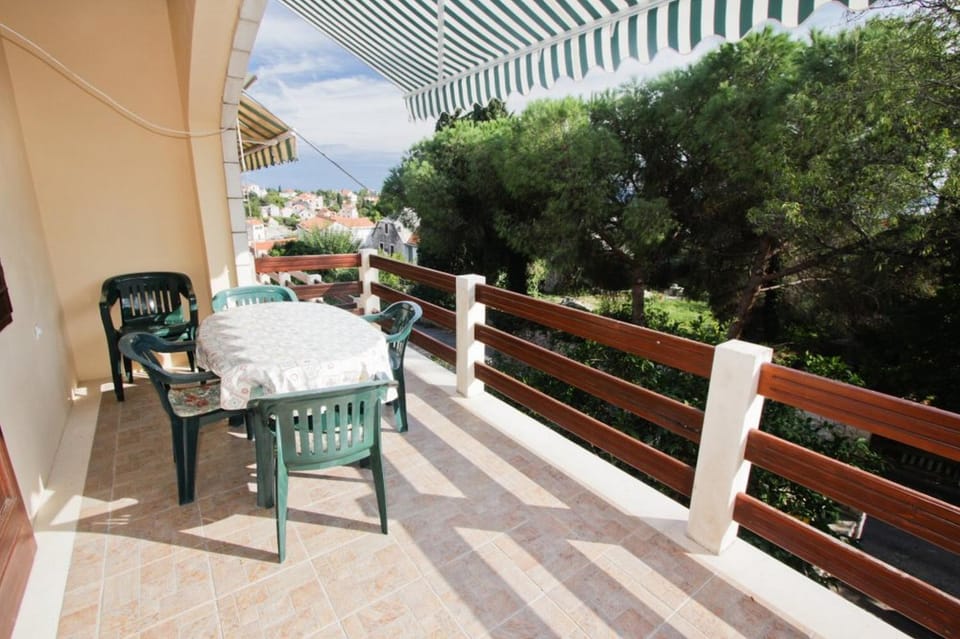 Balcony/Terrace, Seating area, City view, Garden view