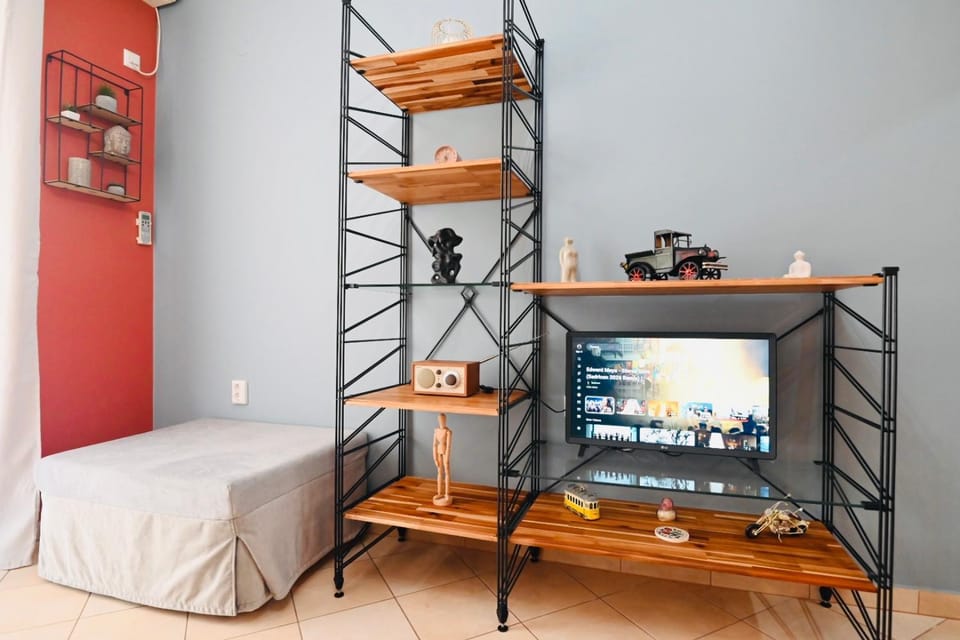 Library, TV and multimedia