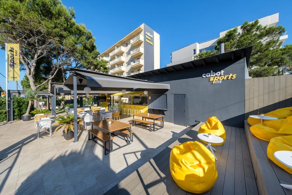 Cabot Tres Torres Apartamentos Apartment in Migjorn