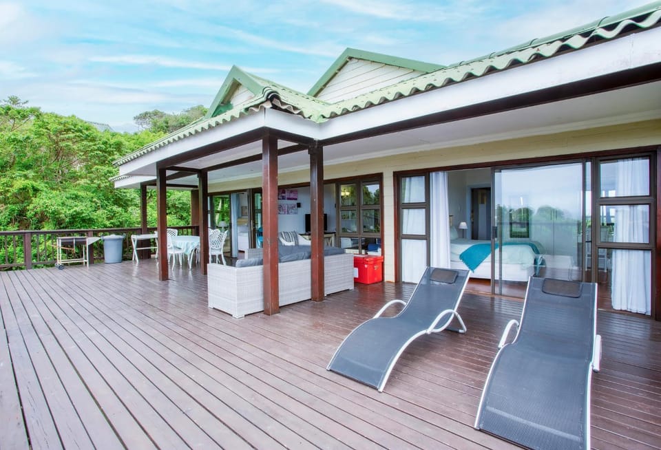 View (from property/room), Balcony/Terrace, sunbed