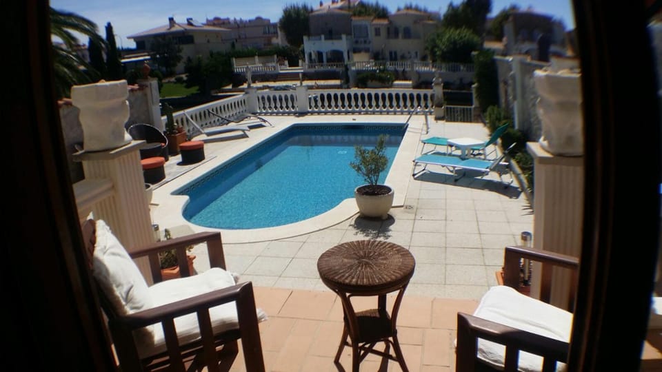 Patio, Swimming pool