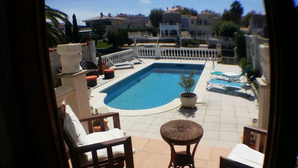 Patio, Swimming pool