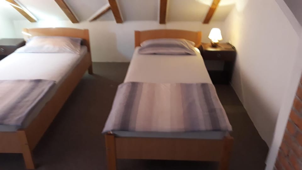 Bed, Bedroom, bunk bed