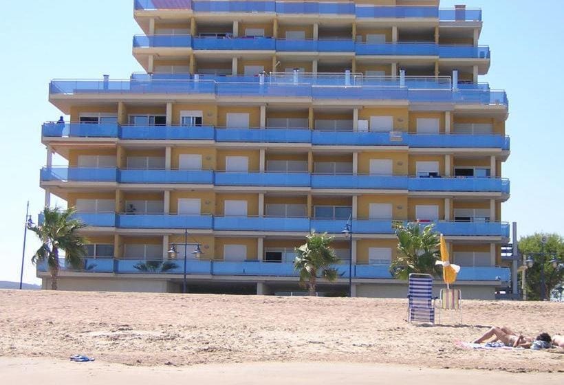 Facade/entrance, Sea view