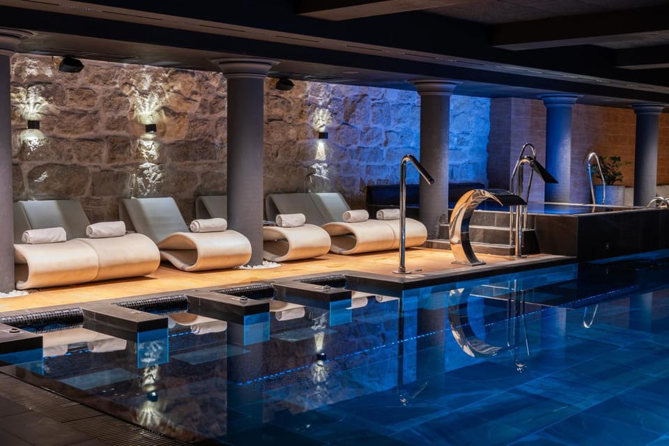 Spa and wellness centre/facilities, Swimming pool