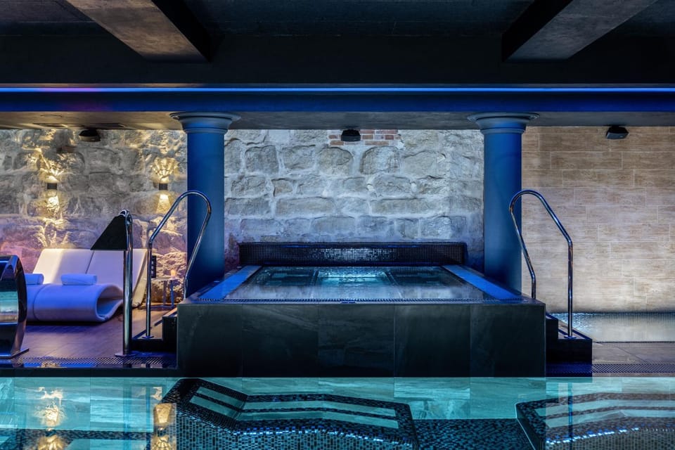 Spa and wellness centre/facilities, Swimming pool