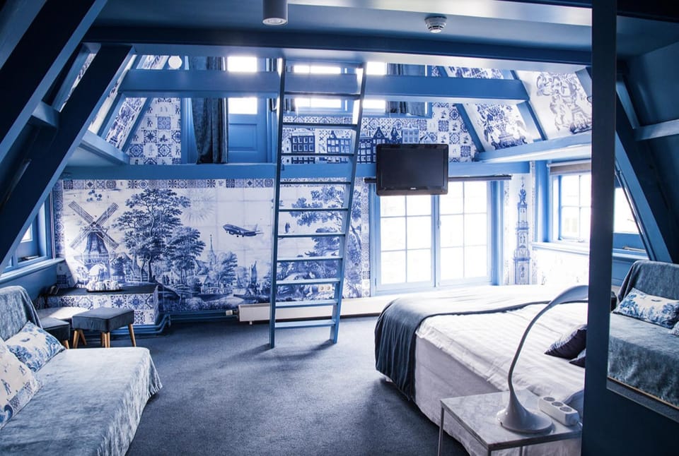 Seating area, Bedroom