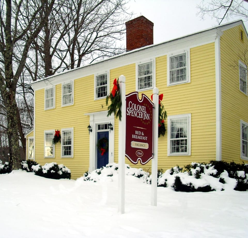 Facade/entrance, Winter