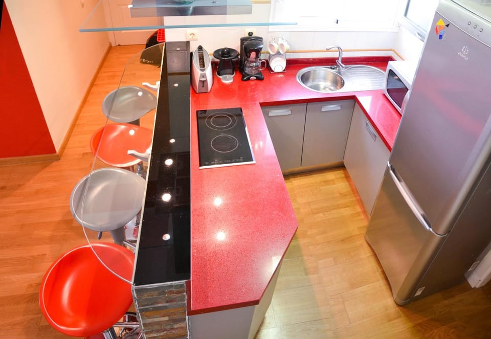 Kitchen or kitchenette