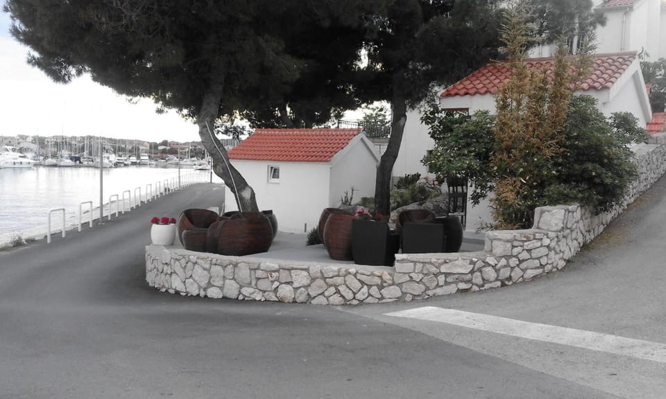 Sea view, Alcoholic drinks, Non alcoholic drinks