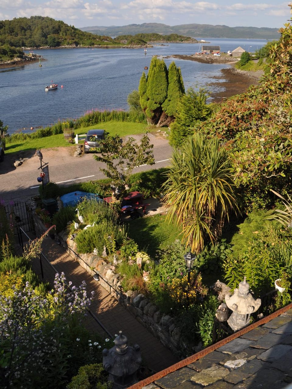 Garden view, Sea view