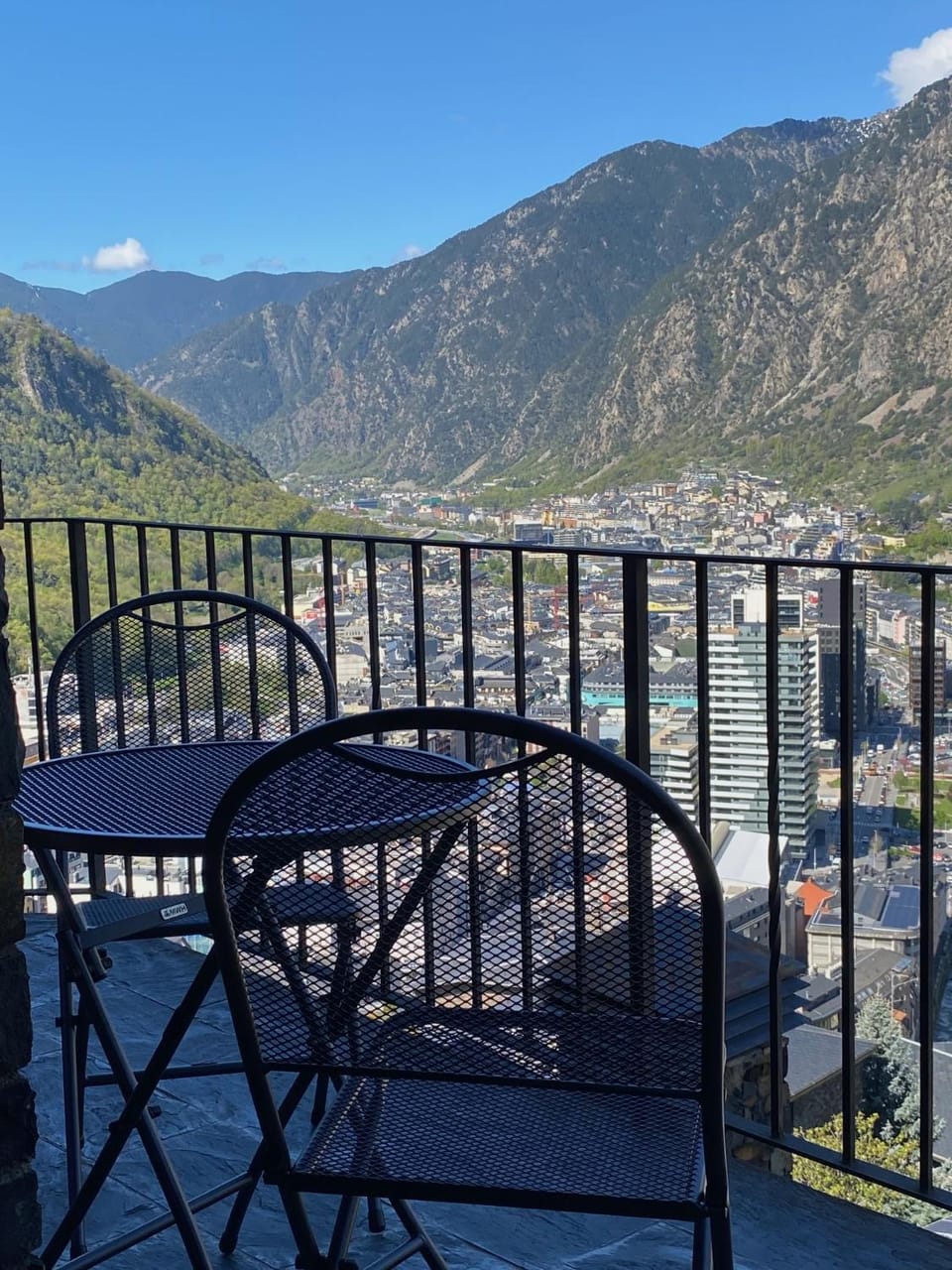 View (from property/room), Balcony/Terrace, Mountain view
