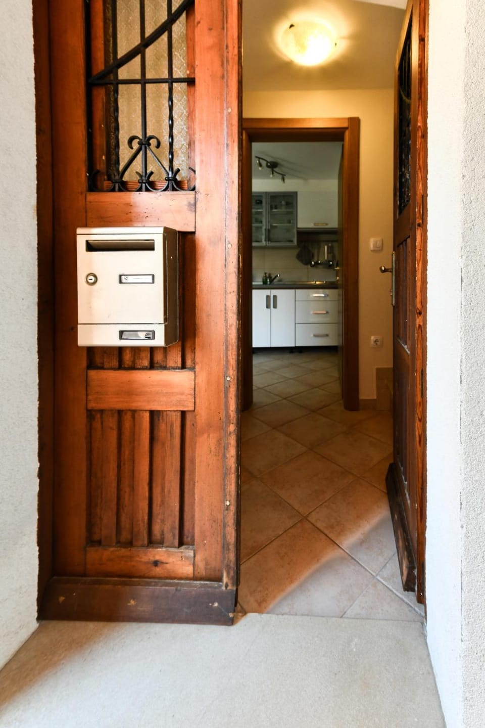 Facade/entrance