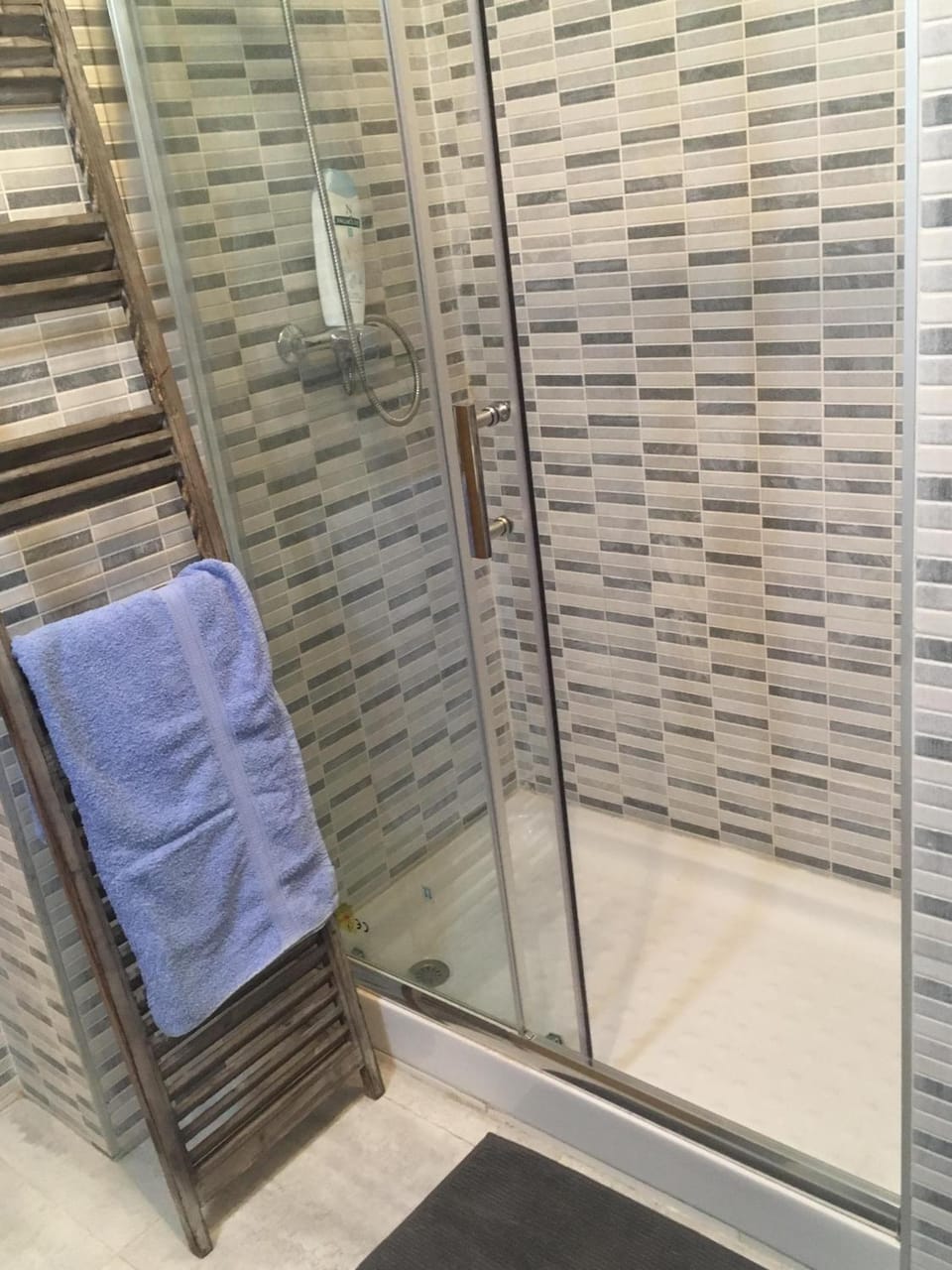 Property building, Bathroom