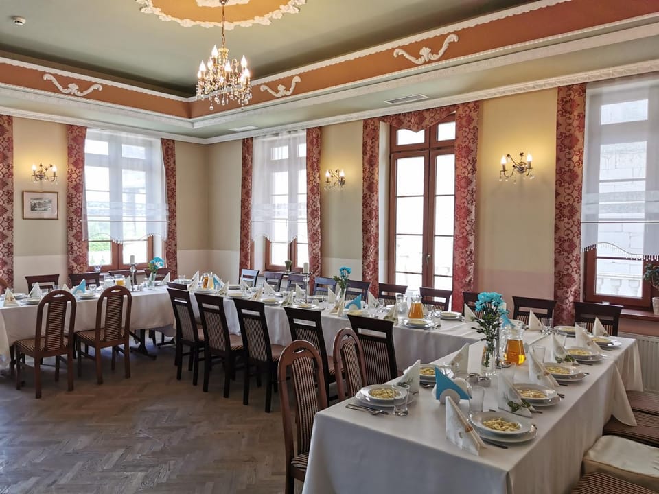 Pałac Koronny Noclegi & Wypoczynek Resort in Poland
