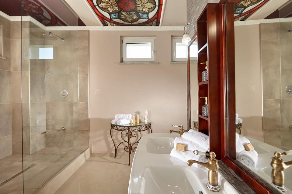 Shower, Bathroom, Bath, towels
