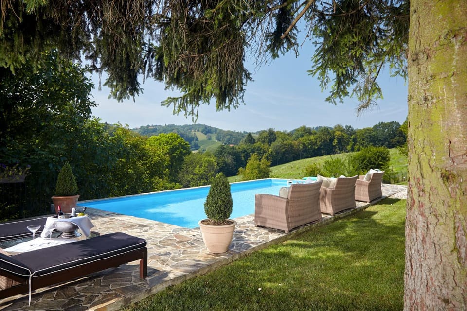 View (from property/room), Landmark view, Swimming pool, Swimming pool