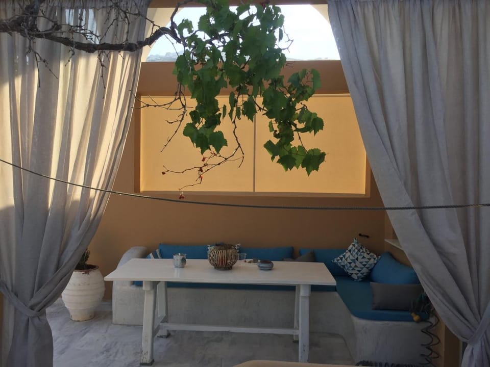 Era Tefra House in Santorini