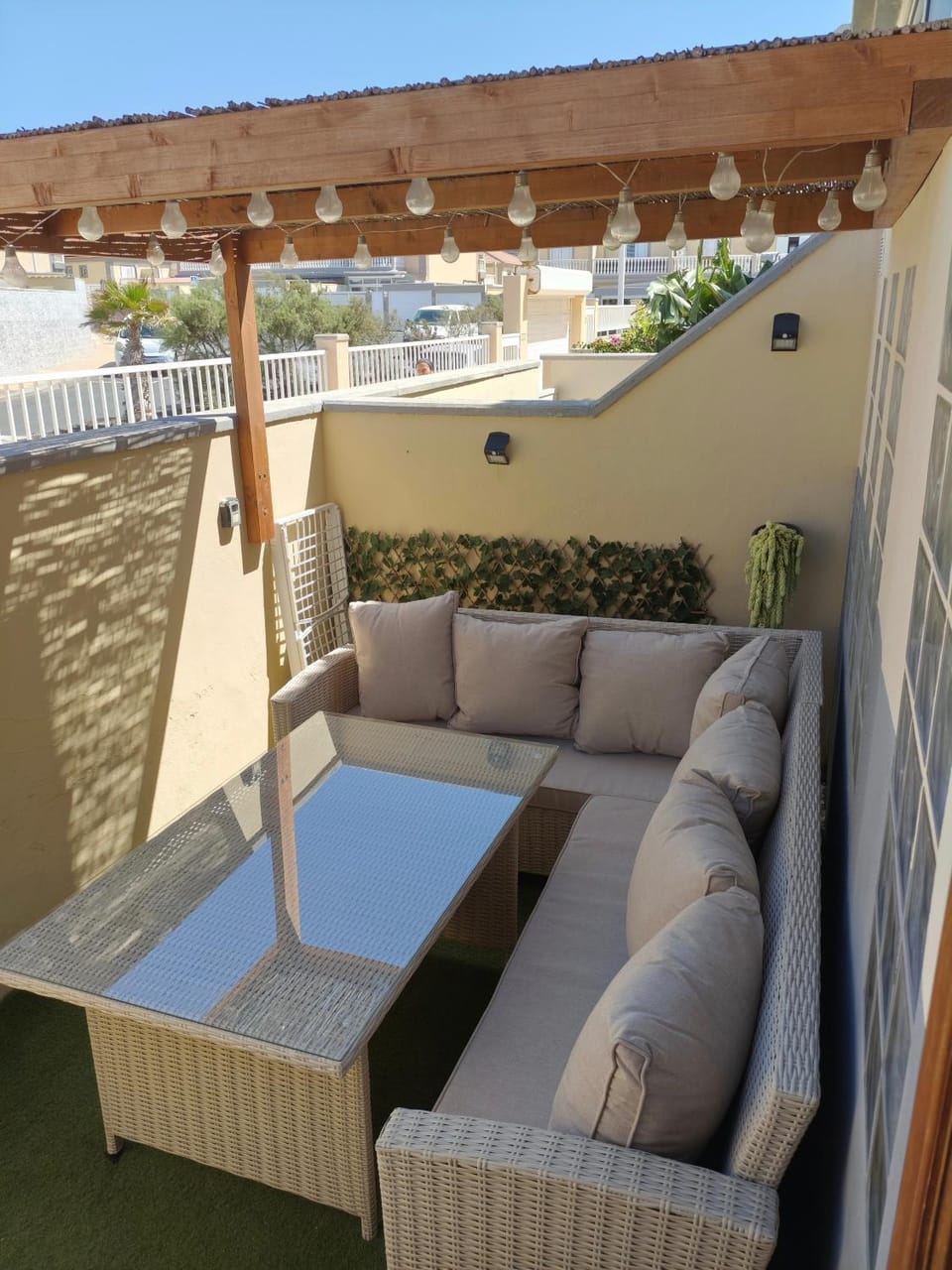 Avenue Study Apartment in Abona