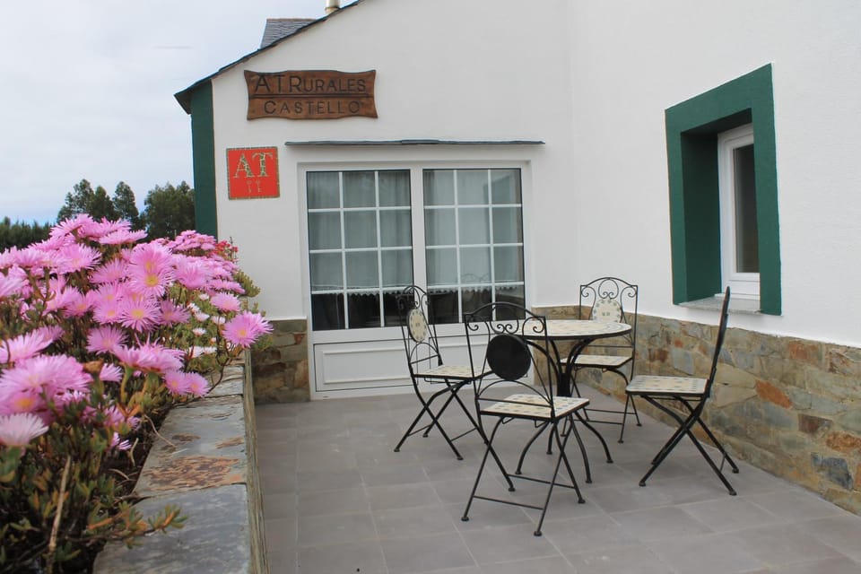 Spring, Balcony/Terrace