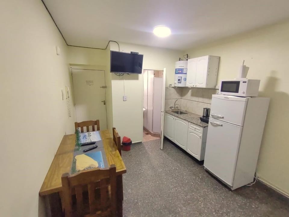TV and multimedia, Kitchen or kitchenette, Dining area, minibar, stove
