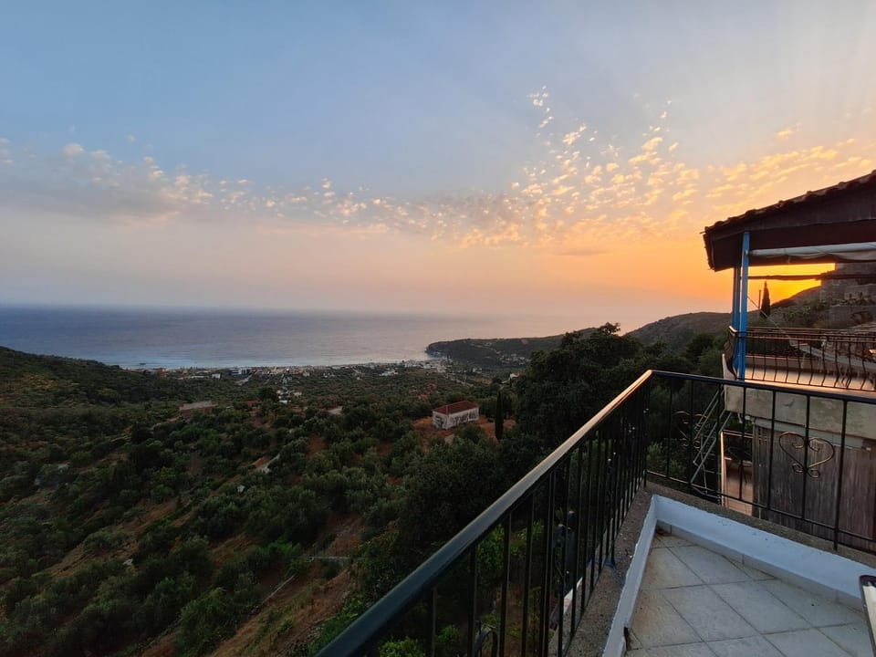 Jannis Castle Apartment Bed and Breakfast in Vlorë County, Albania