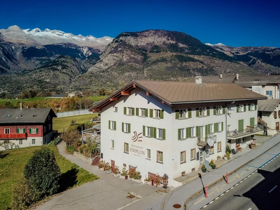 Property building, Balcony/Terrace