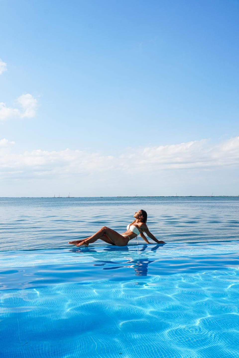 Day, Pool view, Swimming pool