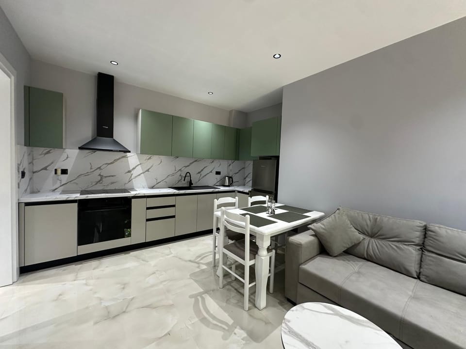 Dining area, Family, oven, kitchen