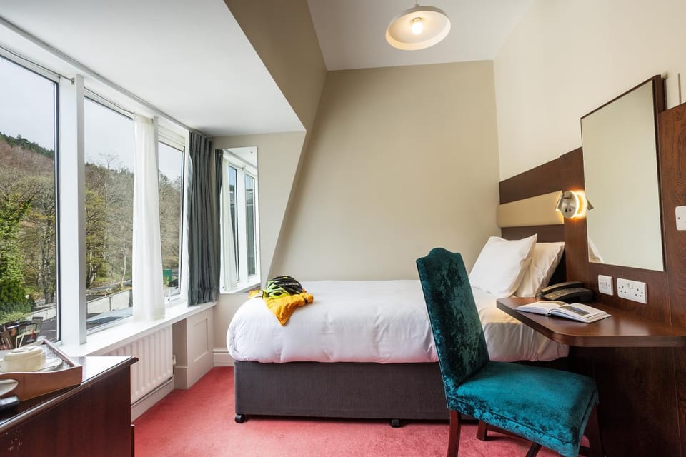 Bed, Coffee/tea facilities, View (from property/room), Bedroom, Mountain view