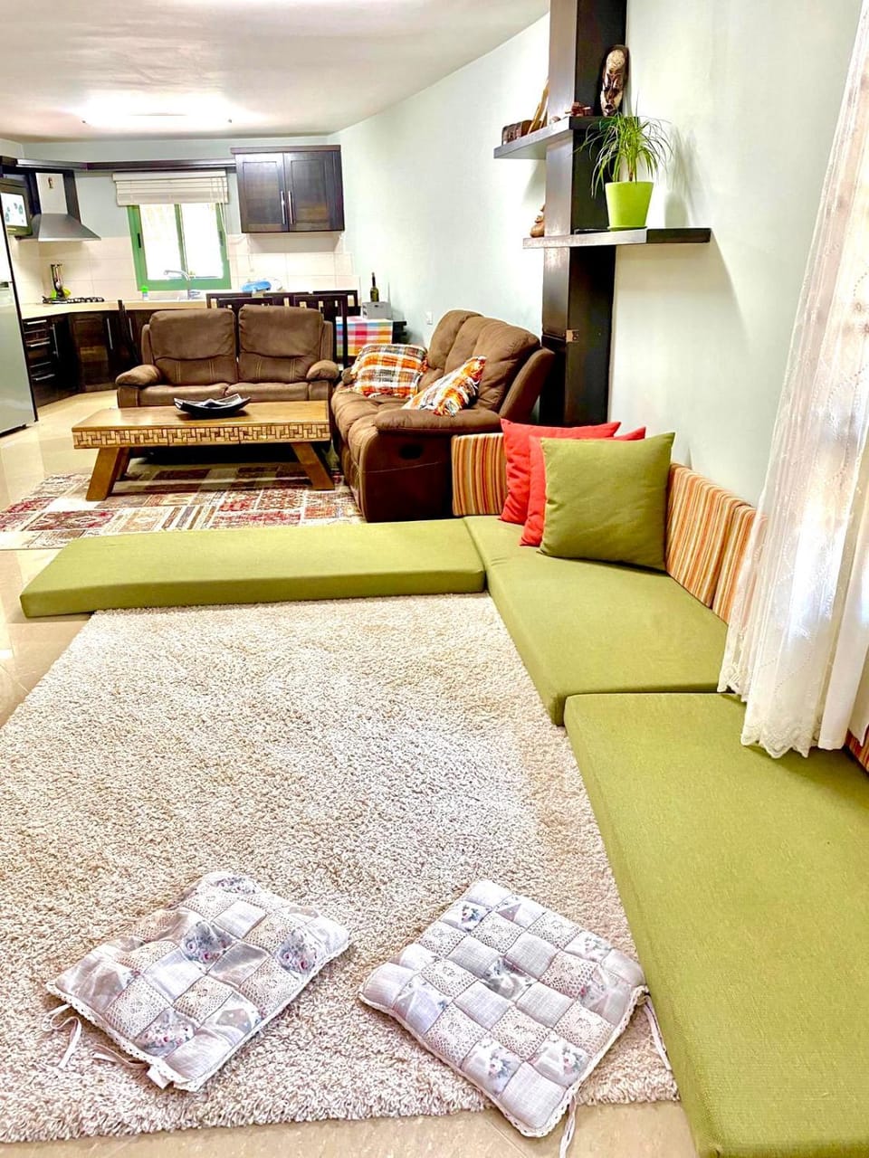 Kitchen or kitchenette, Living room