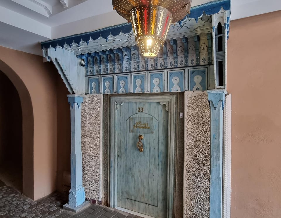 Property building, Facade/entrance
